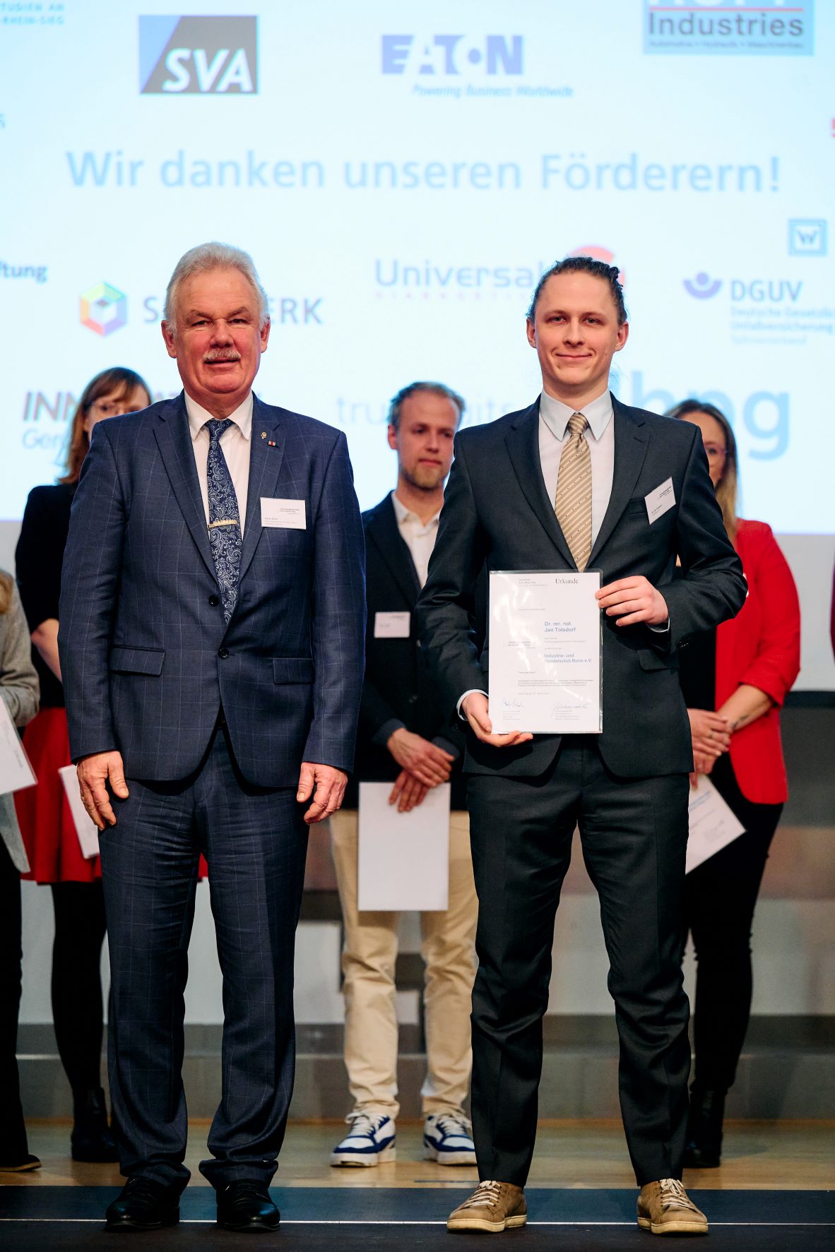 Jan Tolsdorf received the Doctoral Thesis Award 2022 by the Bonn-Rhein-Sieg University Society